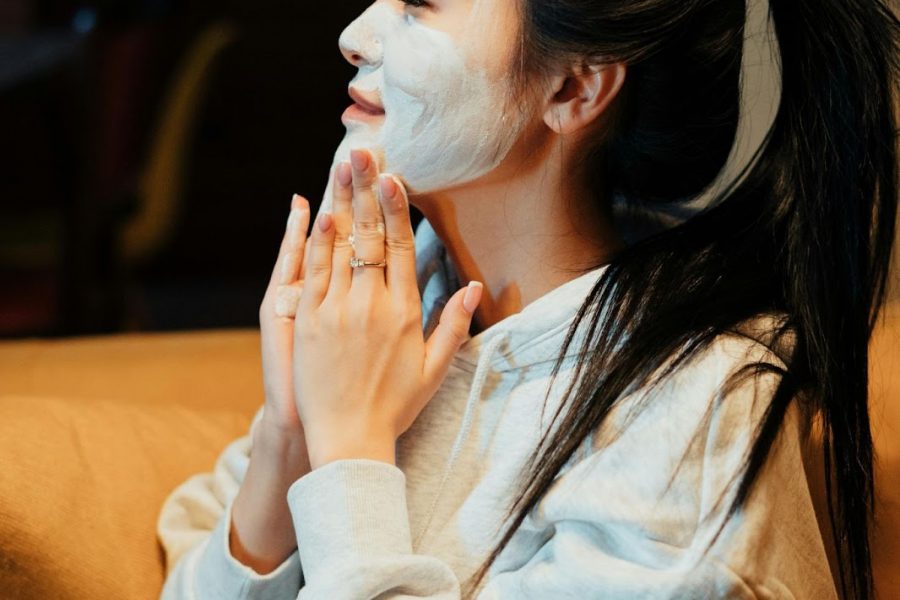 women applying a skincare